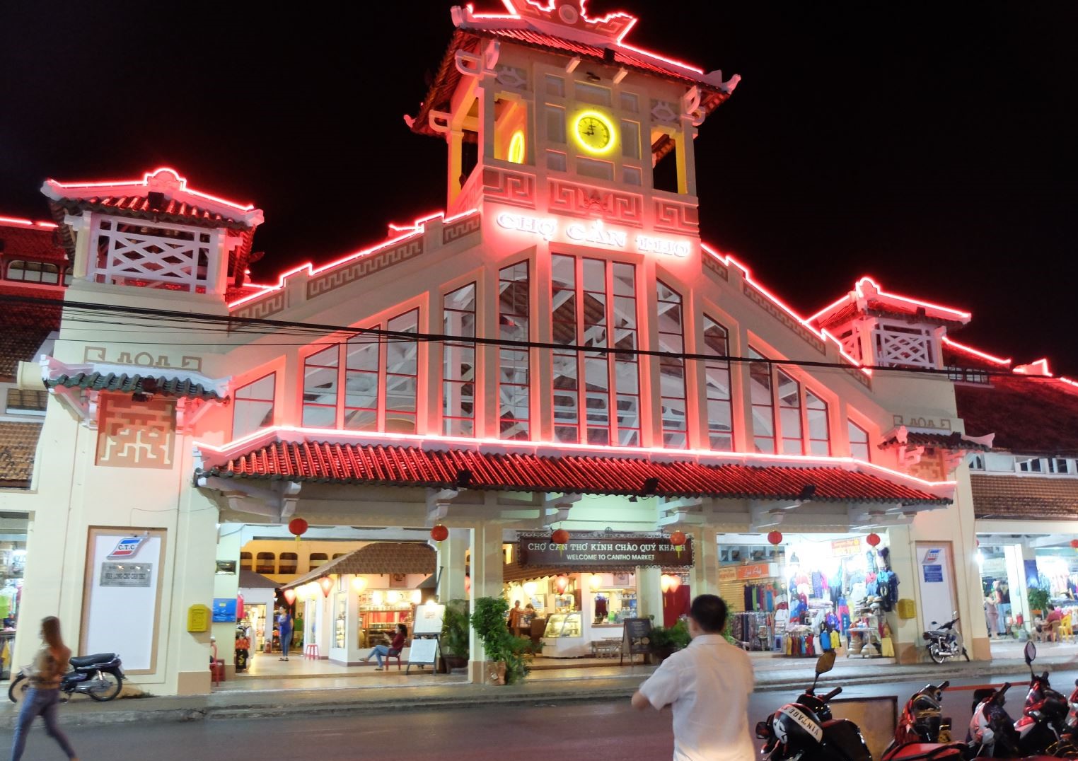 Chợ đêm Tây Đô - Ghé thăm địa chỉ ẩm thực nổi tiếng Cần Thơ